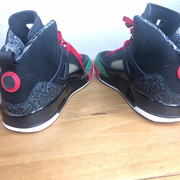 New Jordan Spazike BG black/varsity red‎ size 6Y - Picture 5 of 8